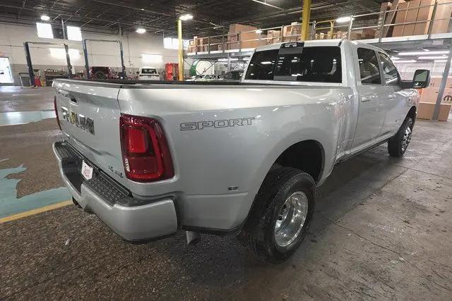 2026 Ram 3500 Laramie Crew Cab 4x4 8' Box
