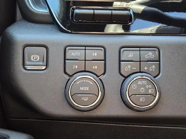 2026 Chevrolet Silverado 3500HD Crew Cab, Long Bed, High Country Dual Rear Wheel, RWD