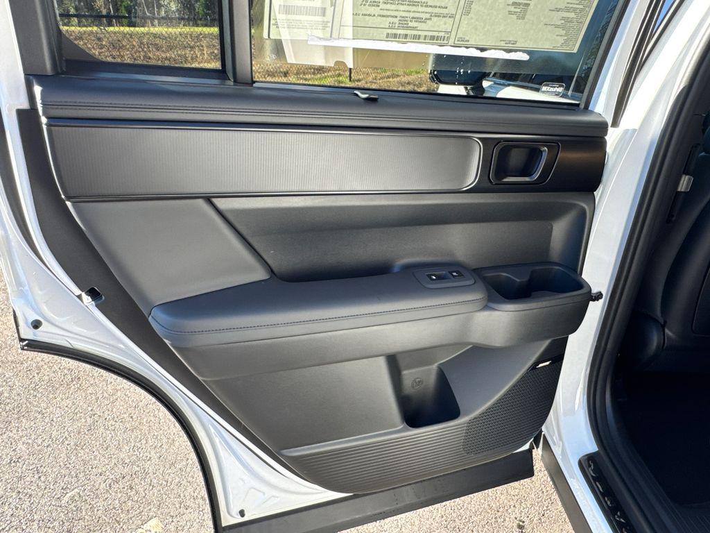 New 2026 White HYUNDAI Calligraphy FWD image 13