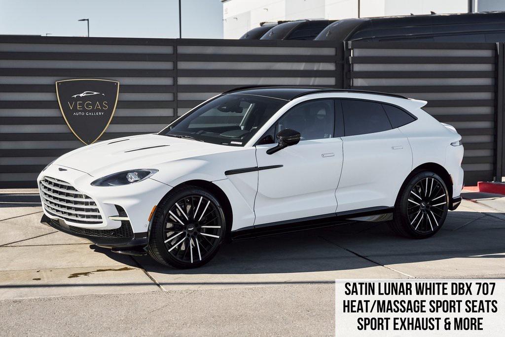 2025 Aston Martin DBX 707's photo