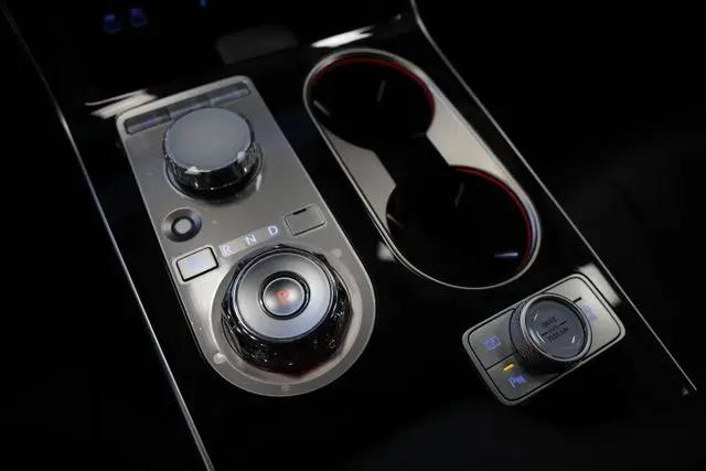 2026 Genesis GV80 2.5T AWD