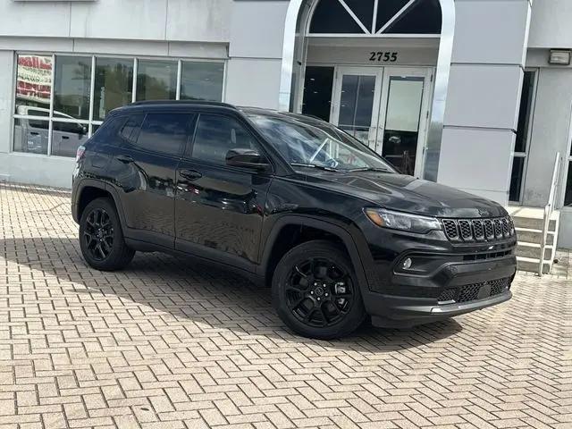2026 Jeep Compass Latitude Altitude