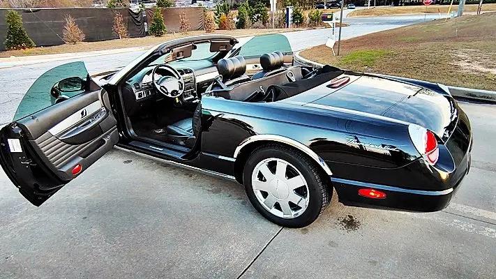 2002 Ford Thunderbird Deluxe