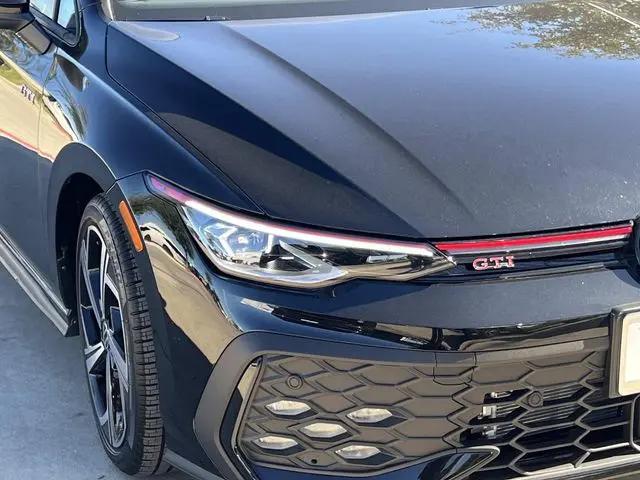 2026 Volkswagen Golf GTI SE