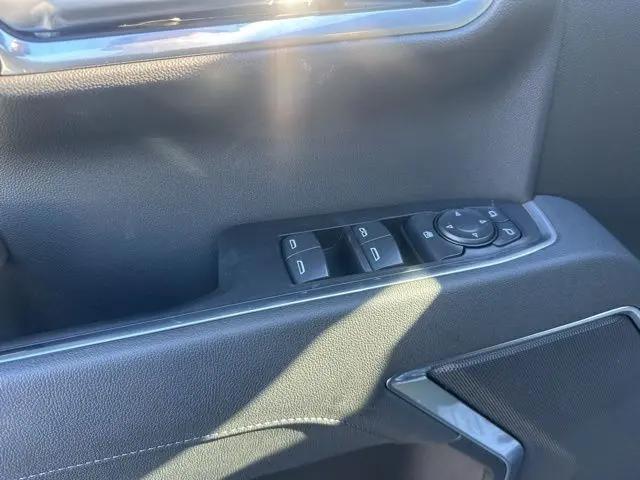 2026 Chevrolet Silverado 1500 4WD Double Cab Standard Bed LT