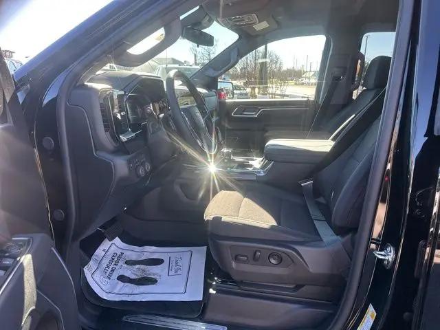 2026 Chevrolet Silverado 1500 4WD Double Cab Standard Bed LT