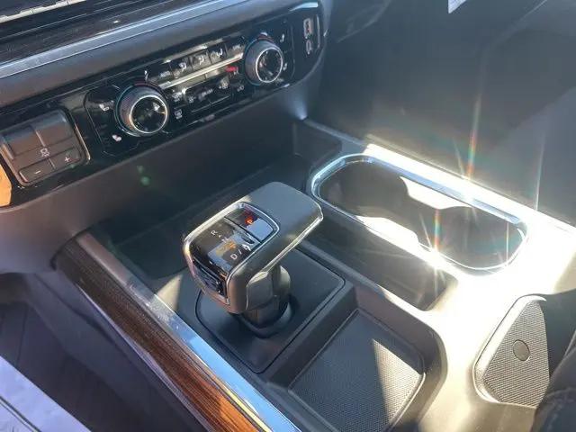 2026 Chevrolet Silverado 1500 4WD Double Cab Standard Bed LT