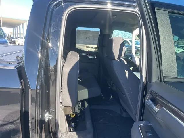 2026 Chevrolet Silverado 1500 4WD Double Cab Standard Bed LT