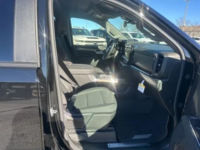 2026 Chevrolet Silverado 1500 4WD Double Cab Standard Bed LT