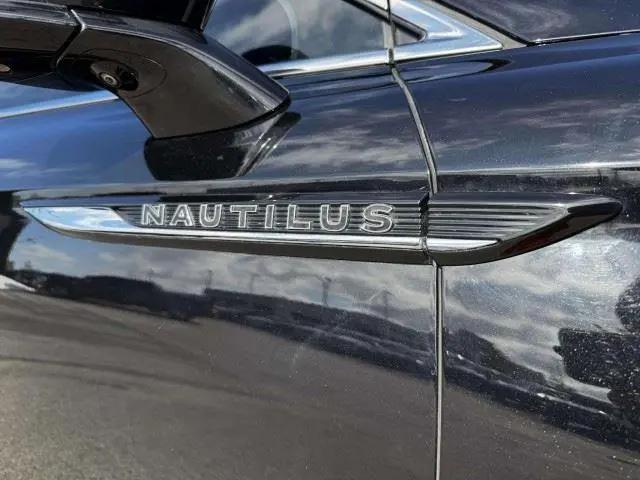 2019 Lincoln Nautilus Black Label