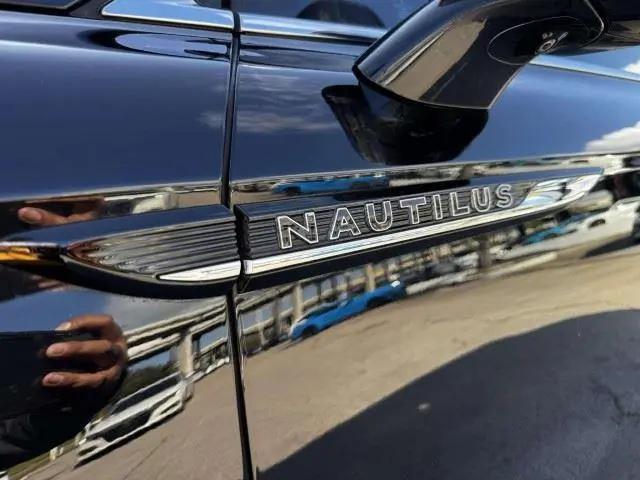 2019 Lincoln Nautilus Black Label