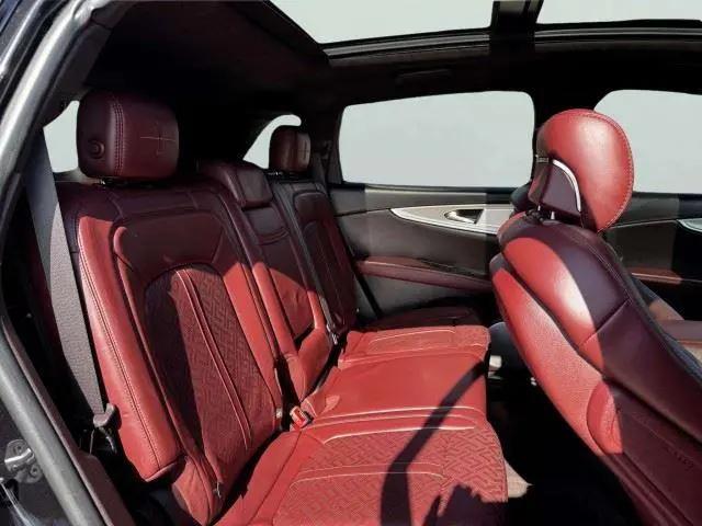 2019 Lincoln Nautilus Black Label