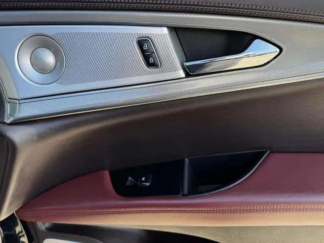 2019 Lincoln Nautilus Black Label