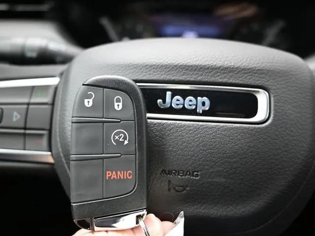 2026 Jeep Compass Latitude Altitude