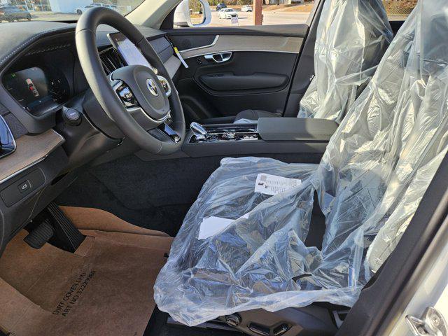 2026 Volvo XC90 Plus, B6 AWD Gas (mild hybrid), Gasoline, Bright, 6 Seats
