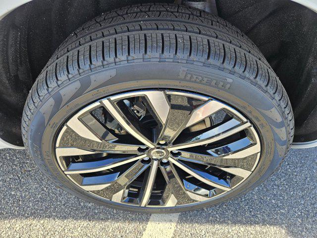 2026 Volvo XC90 Plus, B6 AWD Gas (mild hybrid), Gasoline, Bright, 6 Seats