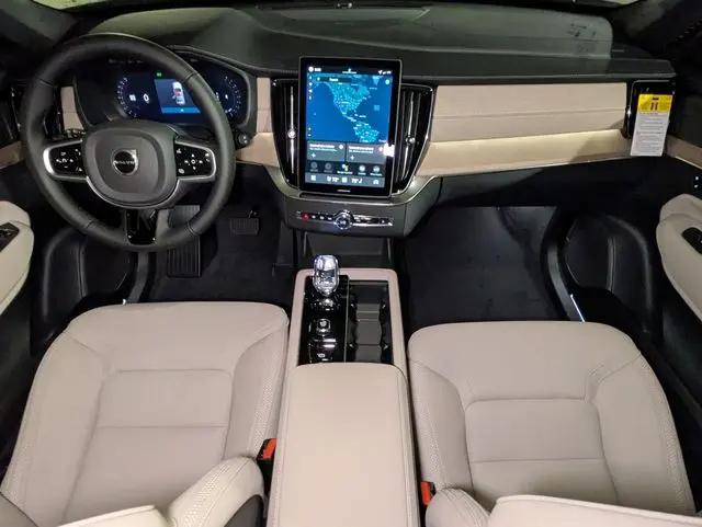 2026 Volvo XC90 Plus, B6 AWD Gas (mild hybrid), Gasoline, Bright, 7 Seats
