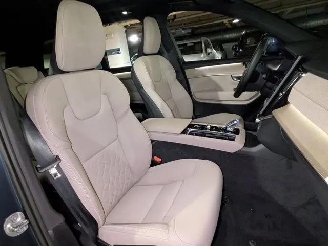 2026 Volvo XC90 Plus, B6 AWD Gas (mild hybrid), Gasoline, Bright, 7 Seats