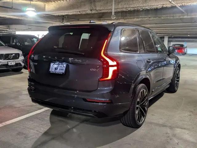 2026 Volvo XC90 Ultra Dark Theme, B6 AWD Gas (mild hybrid), Gasoline, 7 Seats