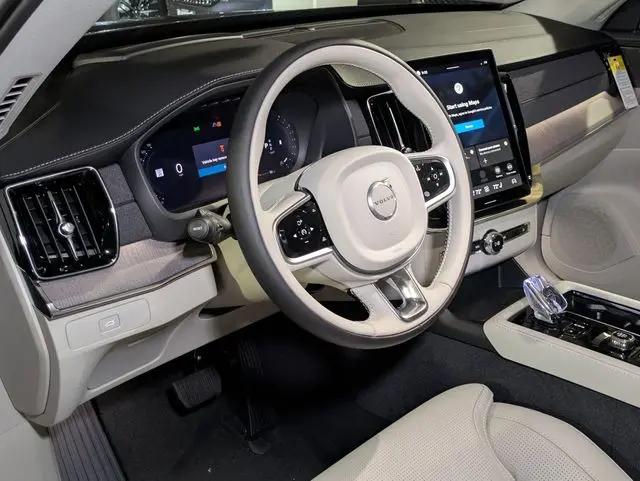 2026 Volvo XC90 Ultra Dark Theme, B6 AWD Gas (mild hybrid), Gasoline, 7 Seats