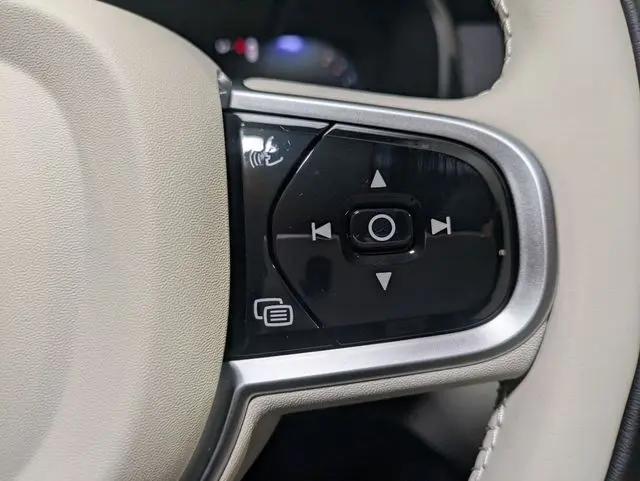 2026 Volvo XC90 Ultra Dark Theme, B6 AWD Gas (mild hybrid), Gasoline, 7 Seats