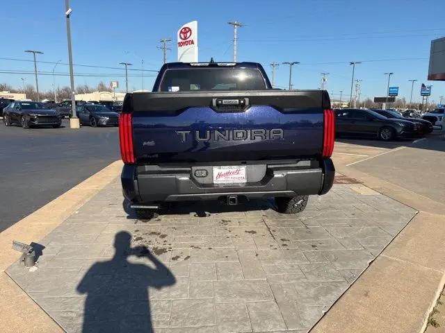 2026 Toyota Tundra SR5 CrewMax 5.5' Bed