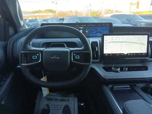 2026 Ford Expedition Active