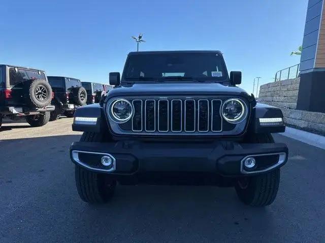 2026 Jeep Wrangler 4-Door Sahara 4x4