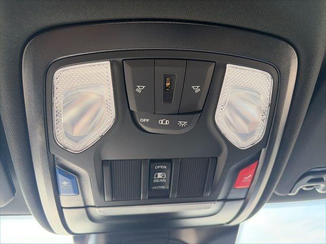2026 Ram 2500 Tradesman Crew Cab 4x4 8' Box