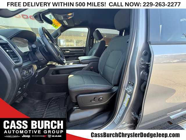 2022 Ram 1500 Big Horn Crew Cab 4x4 5'7" Box