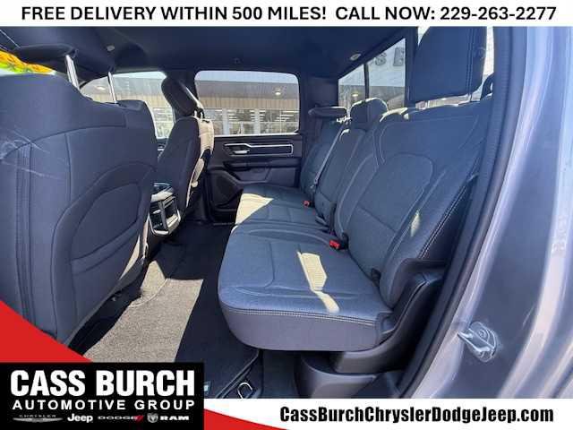 2022 Ram 1500 Big Horn Crew Cab 4x4 5'7" Box