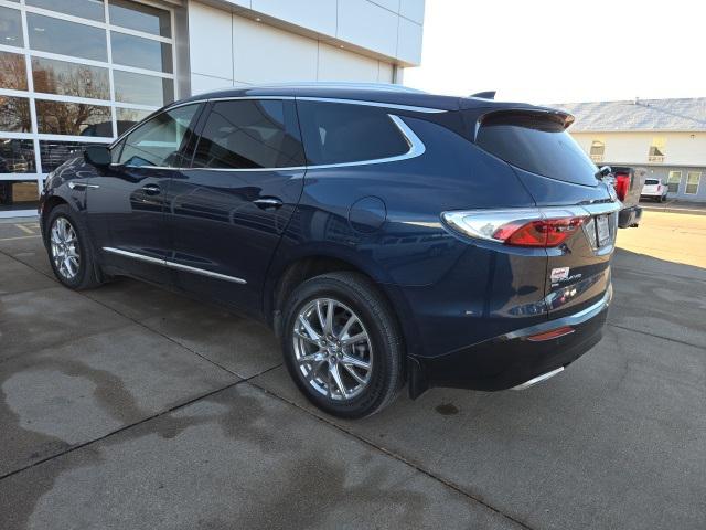 2023 Buick Enclave Premium AWD