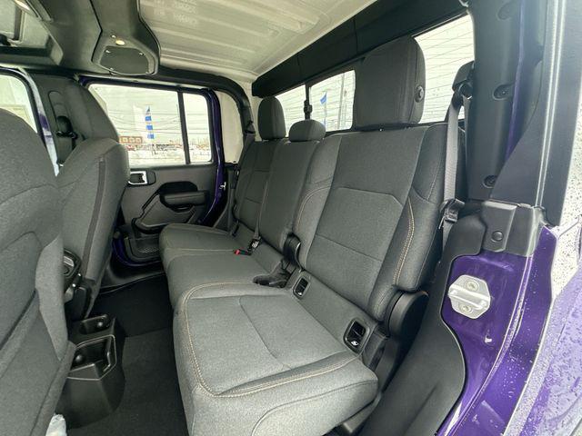 2026 Jeep Gladiator Sport