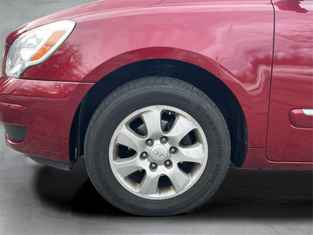 2007 Hyundai Entourage GLS