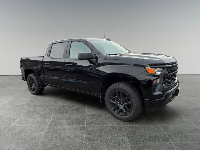 2026 Chevrolet Silverado 1500 4WD Crew Cab Short Bed Custom