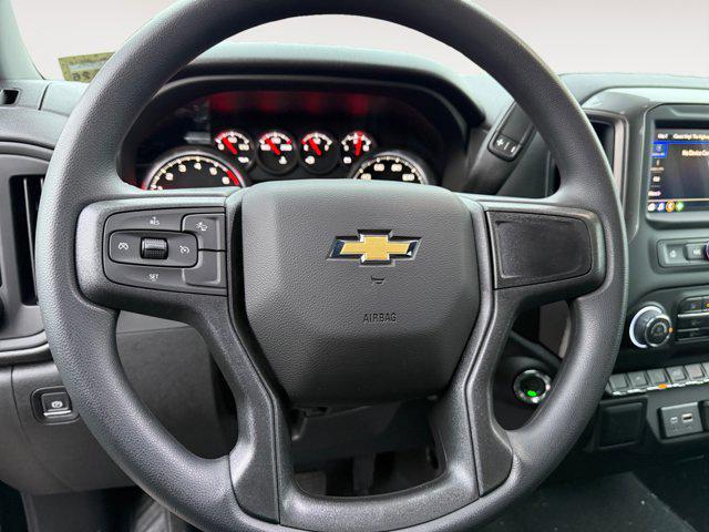 2026 Chevrolet Silverado 1500 4WD Crew Cab Short Bed Custom