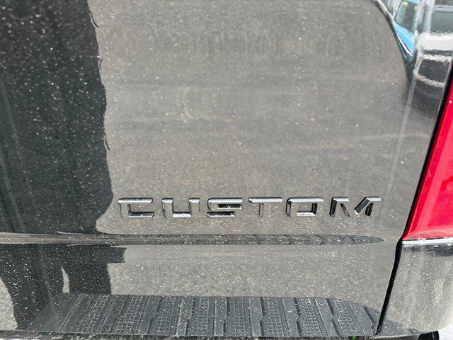 2026 Chevrolet Silverado 1500 4WD Crew Cab Short Bed Custom