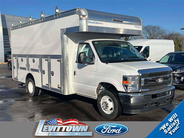 2026 Ford E-450 Cutaway 2026 FORD E-450 CUTAWAY CHASSIS DRW 2DR 158 WB HD
