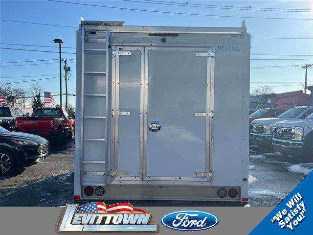 2026 Ford E-450 Cutaway 2026 FORD E-450 CUTAWAY CHASSIS DRW 2DR 158 WB HD