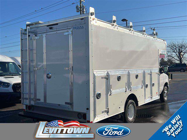 2026 Ford E-450 Cutaway 2026 FORD E-450 CUTAWAY CHASSIS DRW 2DR 158 WB HD