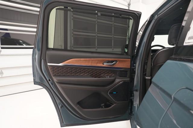 2026 Jeep Grand Cherokee L Summit 4x4