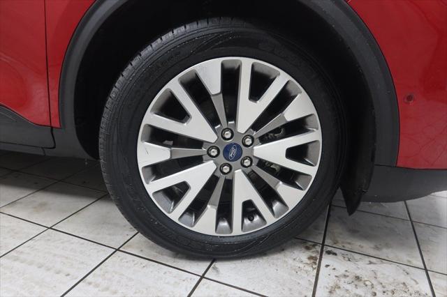 2022 Ford Escape Titanium