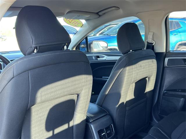 2020 Ford Fusion SE