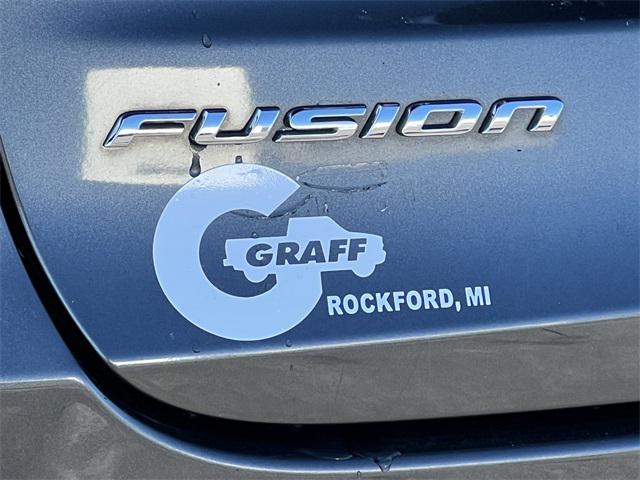 2020 Ford Fusion SE