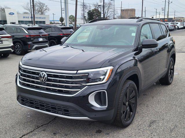 2026 Volkswagen Atlas SE with Technology