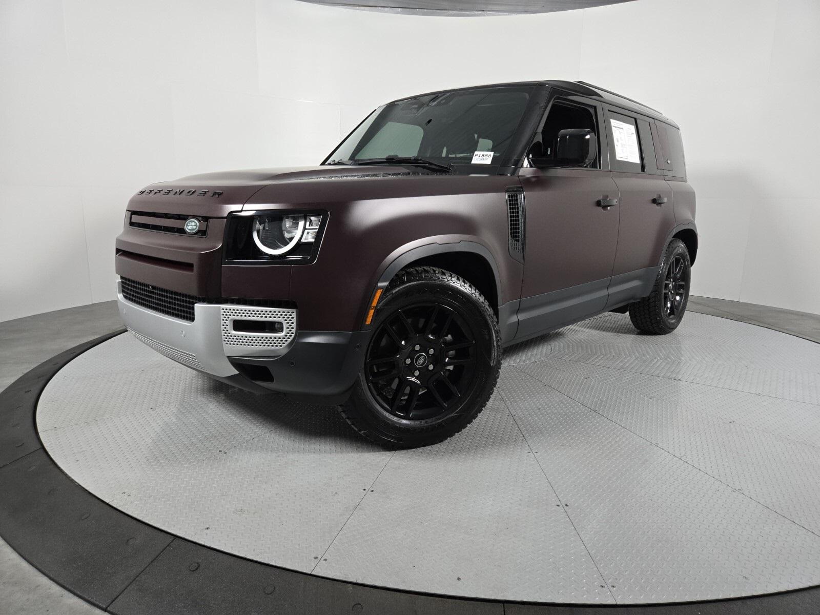 2023 Land Rover Defender S's photo