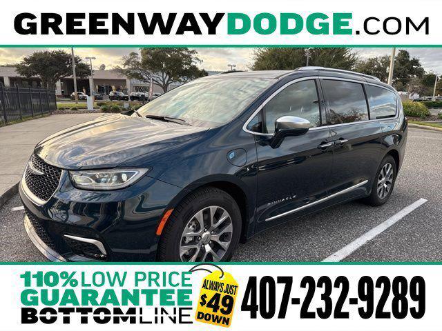 2022 Chrysler Pacifica Hybrid Pinnacle