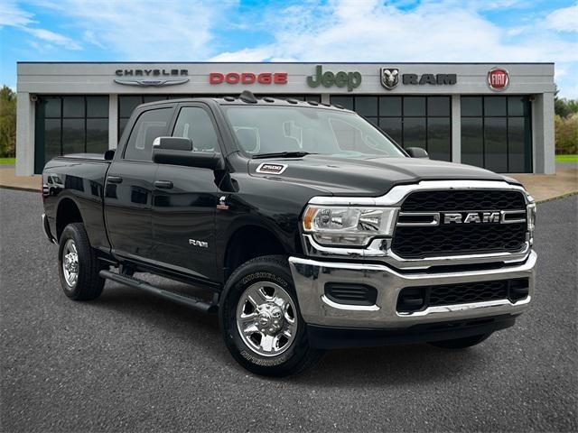 2022 RAM 2500 Tradesman Crew Cab 4x4 64 Box 2022 RAM 2500 Tradesman Crew Cab 4x4 64 Box