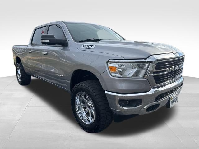 2020 RAM 1500 Big Horn Crew Cab 4x4 64 Box