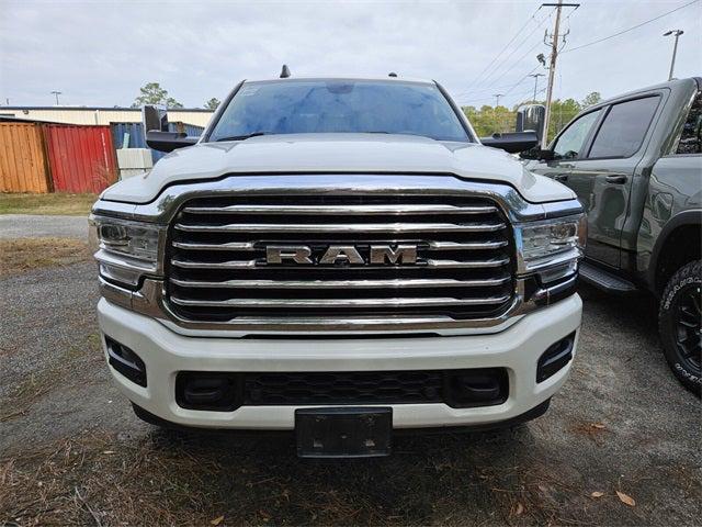 2020 RAM 2500 Laramie Longhorn Crew Cab 4X4 64 Box